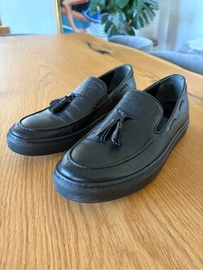 Network Black Leather Tassel Slip-On Loafers